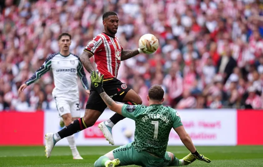 Sheffield thất bại, Sunderland giành vé lên Ngoại hạng Anh