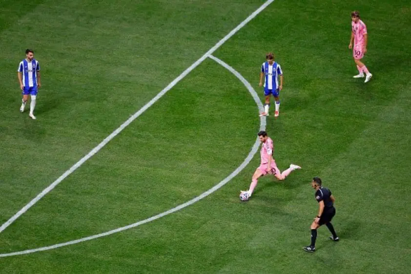 messi 6857eb23cce94