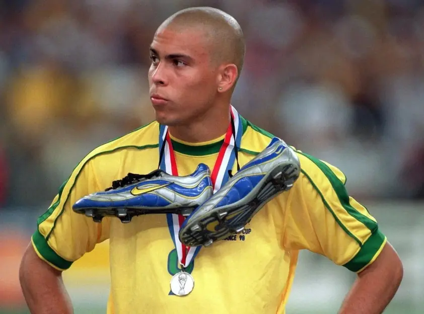 ronaldo nazario wallpaper 1998 world cup final against france 685276f0da30f