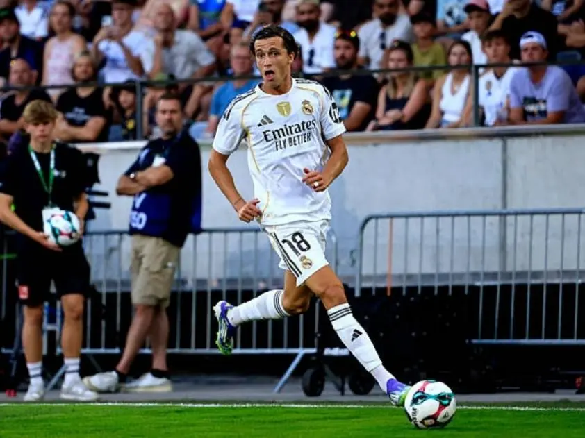 carreras real madrid 689fe1bb87877