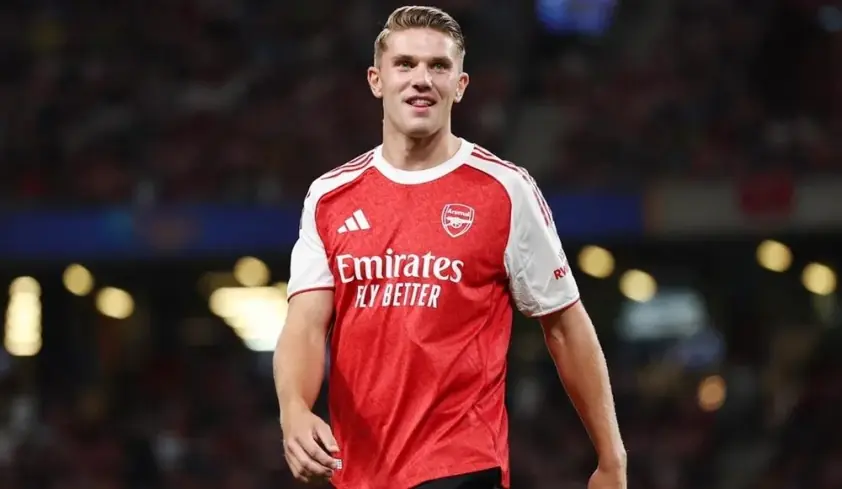 viktor gyokeres 6102 2388png 6893152160984