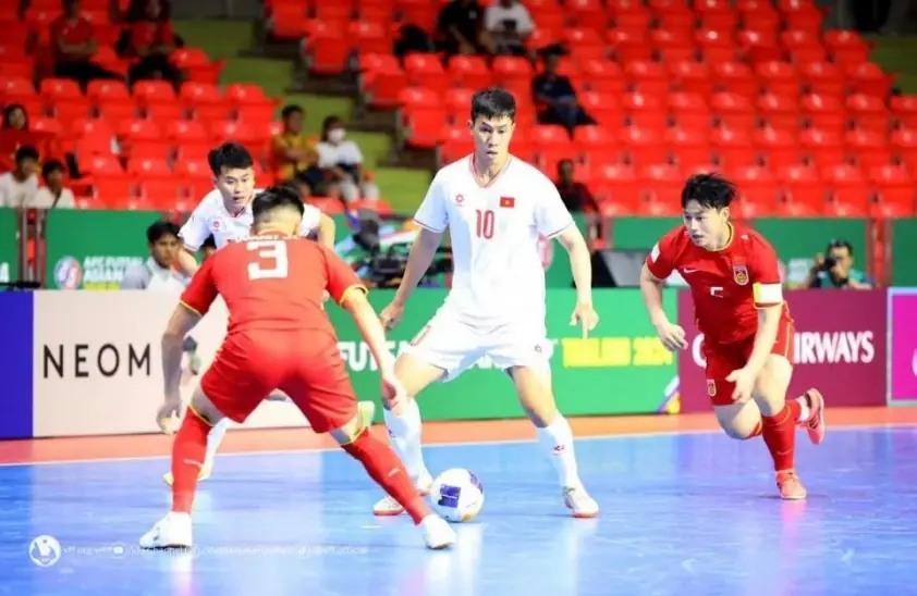 321460 futsal 19424f 7625 5309 68cfe3ff750f2