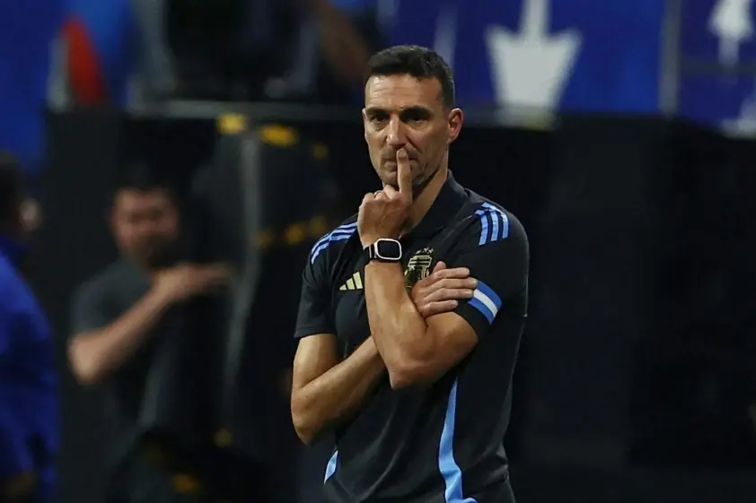 scaloni1reuters29 6 24 crop 1719 68ba5651c3ce1