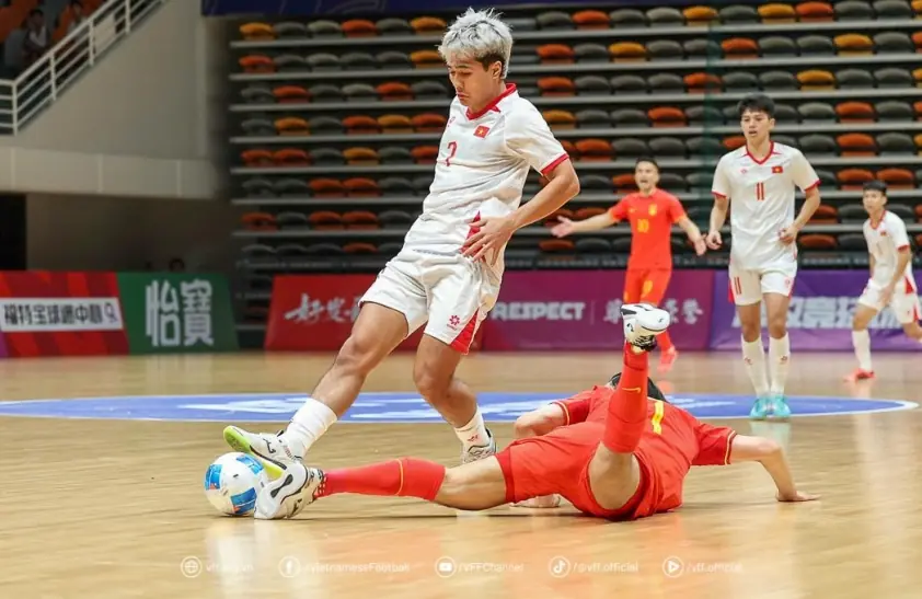 viet nam vs li bang futsal 68d35ac4a8333