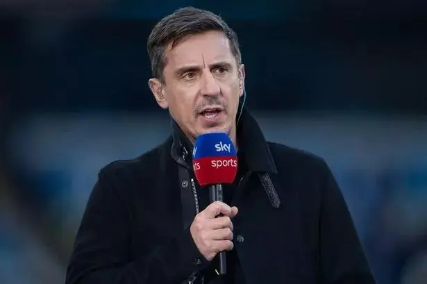 0 gary neville 9 689c4b02055b3