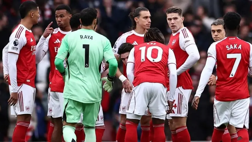 Arsenal phá kỷ lục ấn tượng của MU một cách ngoạn mục