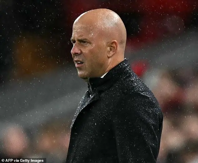 Xabi Alonso học Mourinho, quyết tâm đánh bại Liverpool