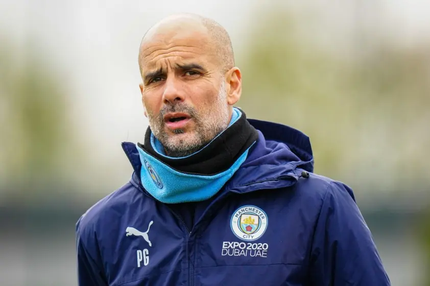 Pep Guardiola công bố ‘siêu hậu vệ tương lai’ cho Man City