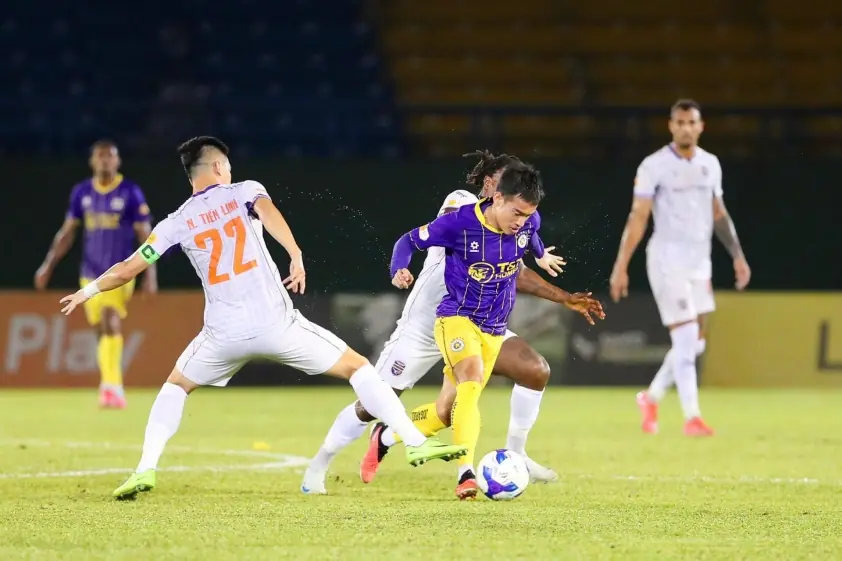 Trực tiếp Becamex TPHCM vs Hà Nội lúc 18h00 hôm nay, 25/10