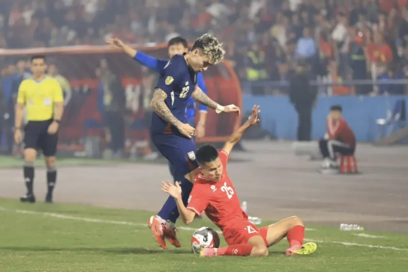 Thêm một cầu thủ vắng mặt trong trận Việt Nam gặp Lào