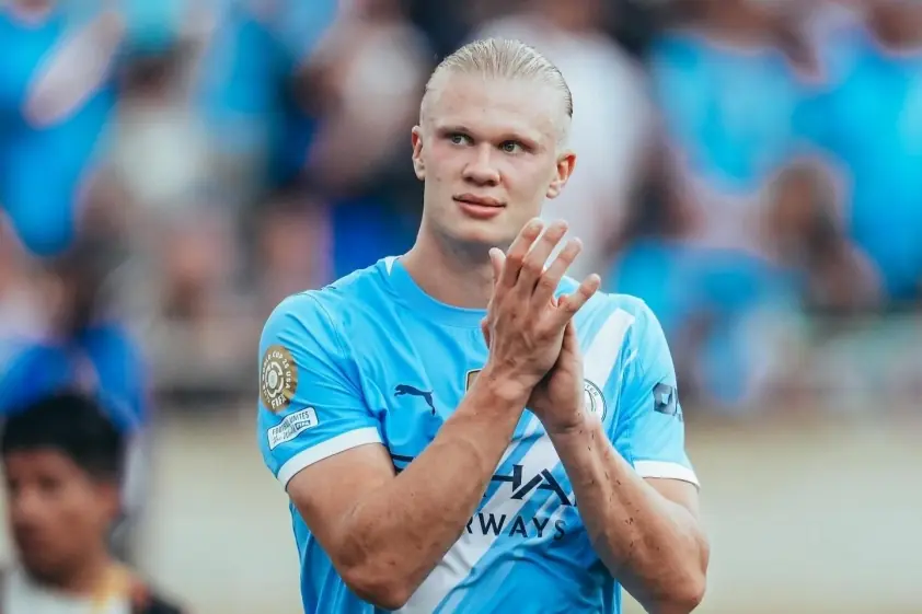 Haaland gây tranh cãi khi dùng hàng hóa ‘cấm’