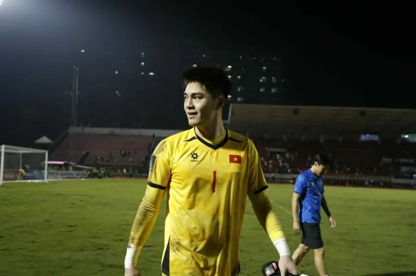Thủ môn U23 bất ngờ có cơ hội bắt chính ở ĐT Việt Nam