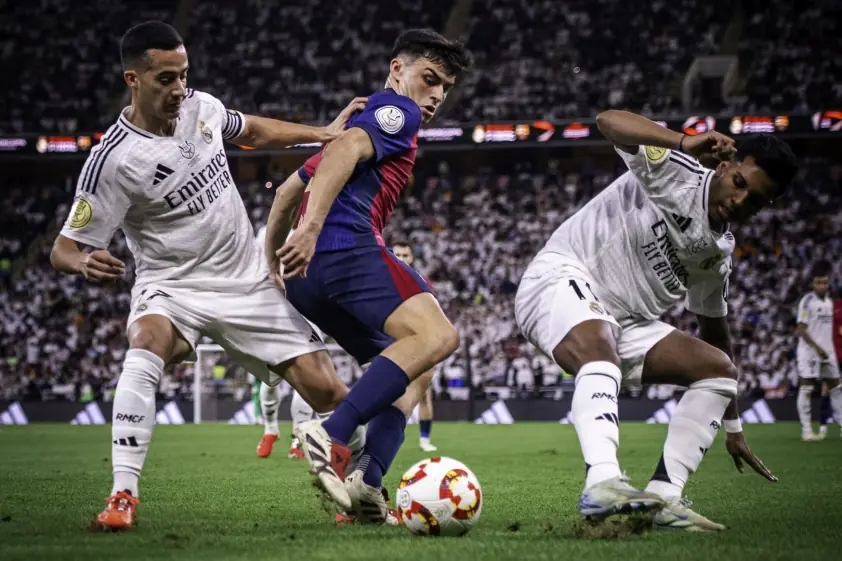 “Pedri ‘rắc muối’ vào nỗi đau của Real Madrid”