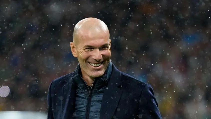 chuyen nhuong mu 29 12 sang to vu zidane thay ten hag phat no bom tan 130 trieu euro 381187