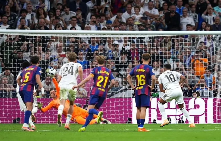 Mbappe và Bellingham xuất sắc, Real đè bẹp Barca thuyết phục