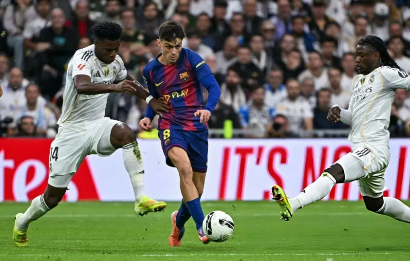 Hansi Flick khen ngợi Yamal dù Barca thua Real đáng tiếc