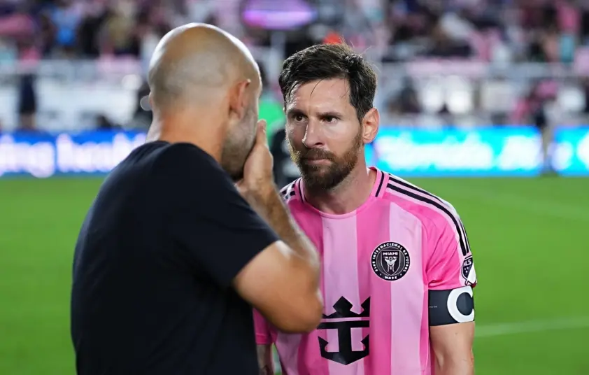 HLV Inter Miami bình luận về hợp đồng gia hạn của Messi