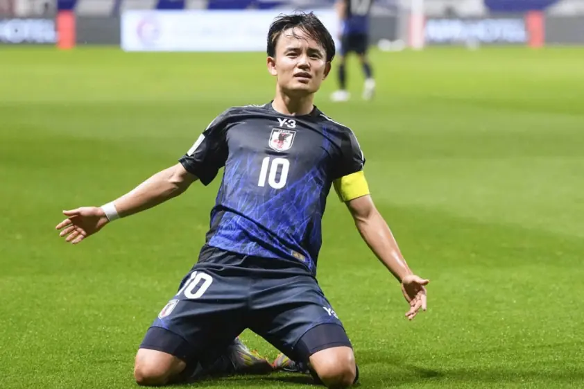 MU hoàn tất thương vụ ‘chân trái số 1 châu Á’ với giá tốt