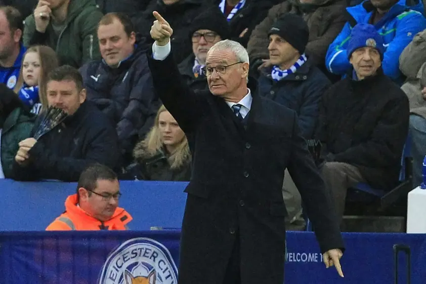 Nhà ĐKVĐ EPL từng thua 4 trận liên tiếp sẽ ra sao như Liverpool?