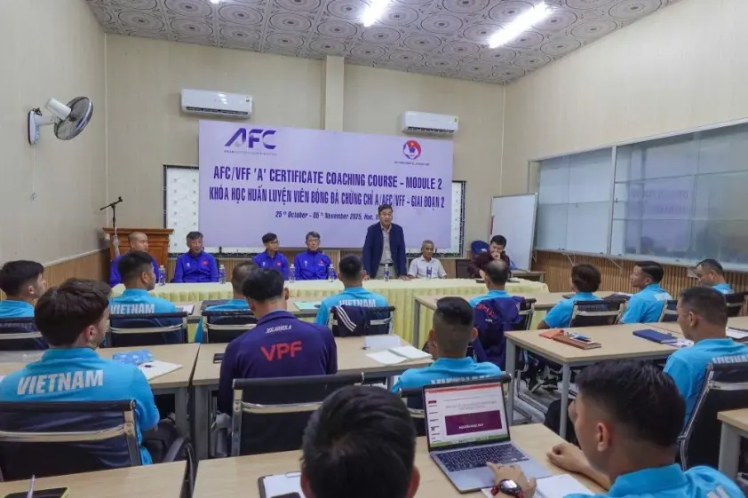 HLV Lê Huỳnh Đức không tham gia khóa học HLV bằng A AFC