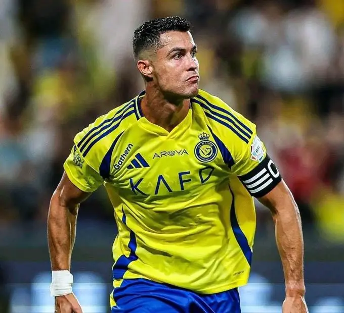 Ngưỡng mộ Cristiano Ronaldo: Người hùng không mệt mỏi!