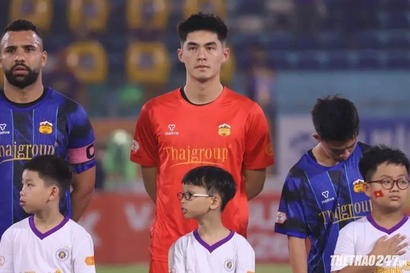 “Chàng trai U23 Việt Nam chia sẻ cảm xúc sau chiến thắng đầu tiên ở V-League”