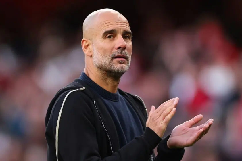 Man City suýt đánh mất tất cả chỉ vì một cầu thủ