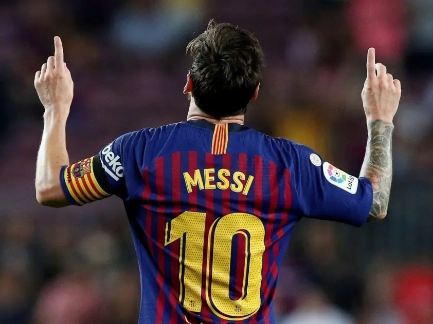 “Hai khoảnh khắc nên chọn để dựng tượng Messi tại sân Camp Nou”
