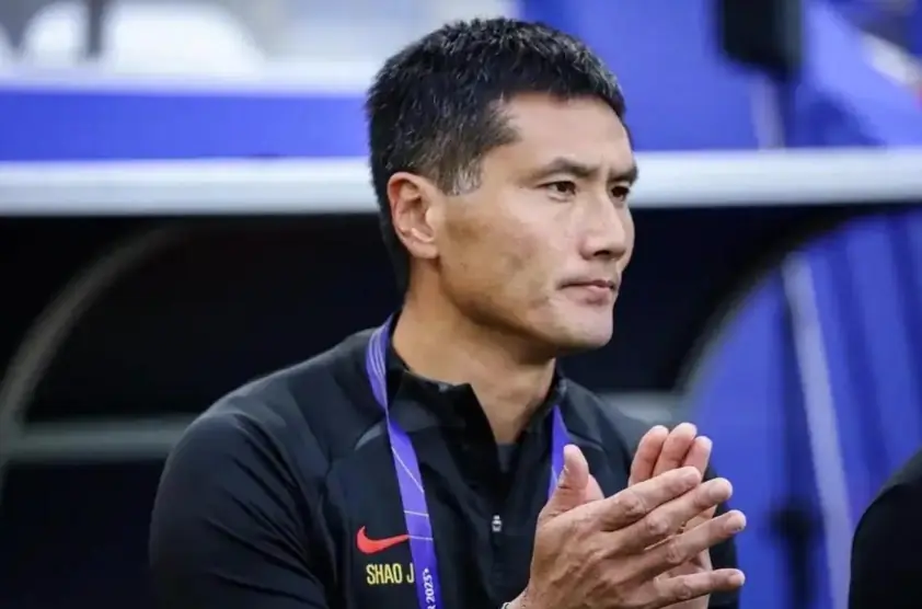 “Đội tuyển Trung Quốc sôi động với HLV mới”