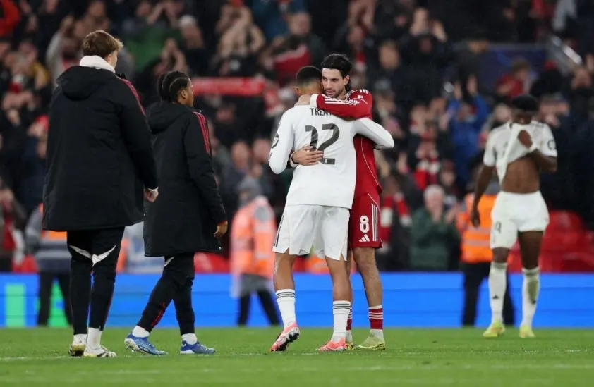 Real Madrid chi mạnh tay để chiêu mộ “nhạc trưởng” của Liverpool