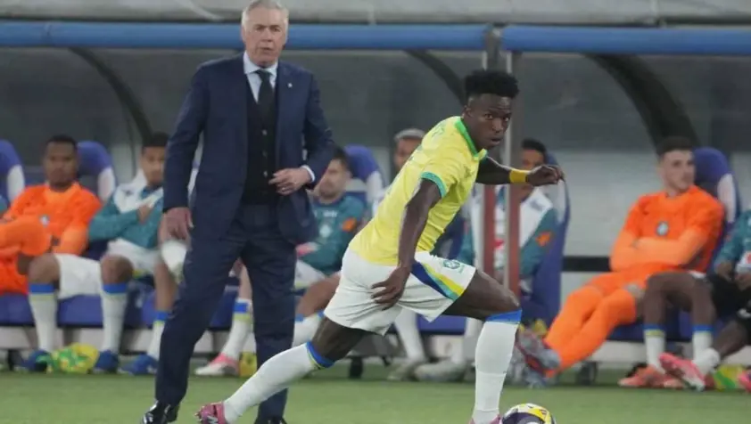 HLV Ancelotti đưa ra quyết định bất ngờ cho Vinicius