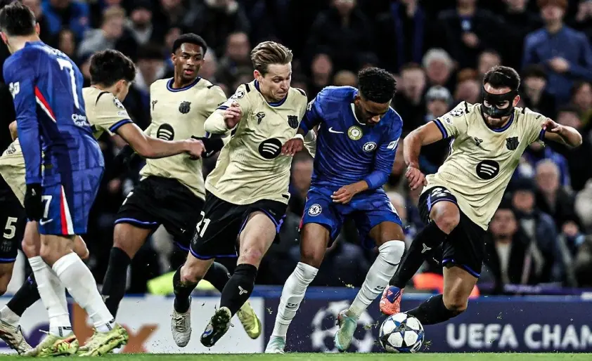 Barca thất vọng khi vụ hụt Estevao bị phanh phui