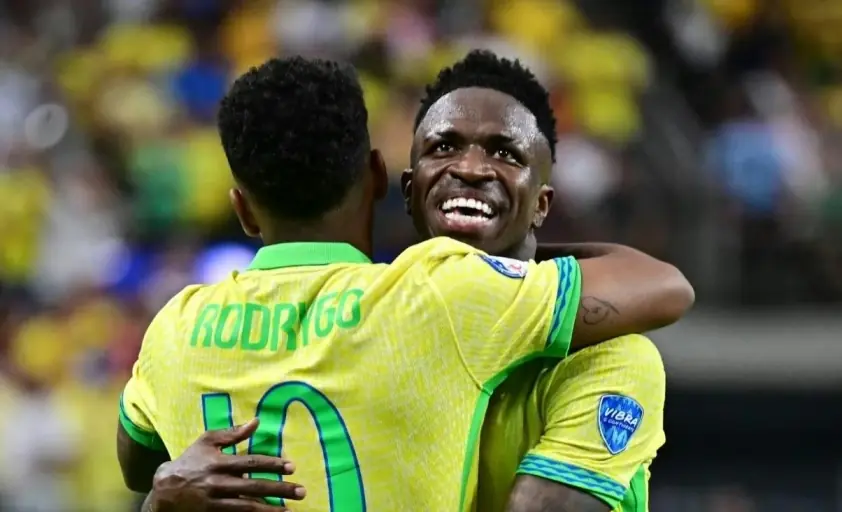 Ancelotti hé lộ sự thật về Vinicius và Rodrygo trong đội tuyển Brazil