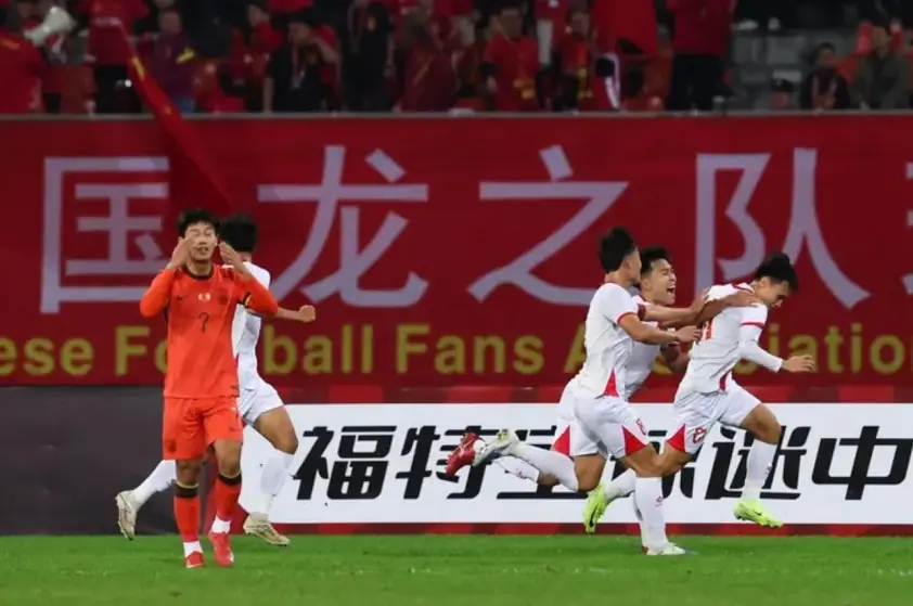 Truyền thông Trung Quốc: ‘Dù được trọng tài ưu ái nhưng vẫn thua U22 Việt Nam’