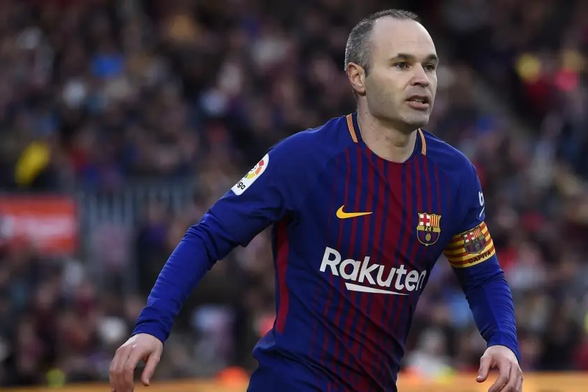 Shock: Huyền thoại Iniesta bị cáo buộc lừa đảo