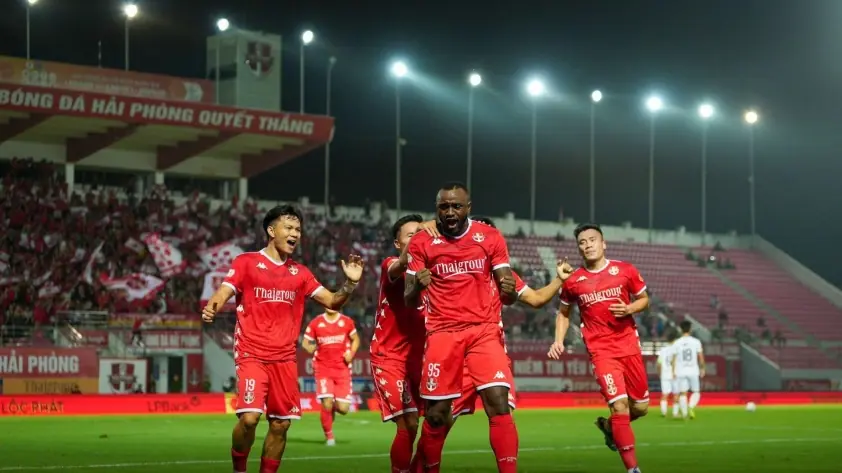 Hải Phòng vươn cao, HLV Chu Đình Nghiêm thẳng thắn về cuộc đua vô địch