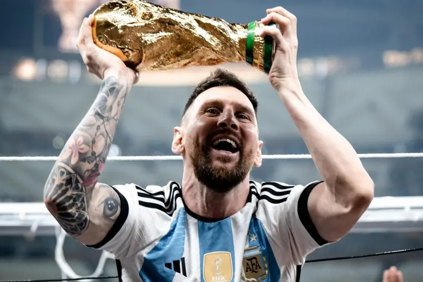 Thần đồng ‘hơn cả Messi’ bất ngờ gặp chuyện dở khóc dở cười