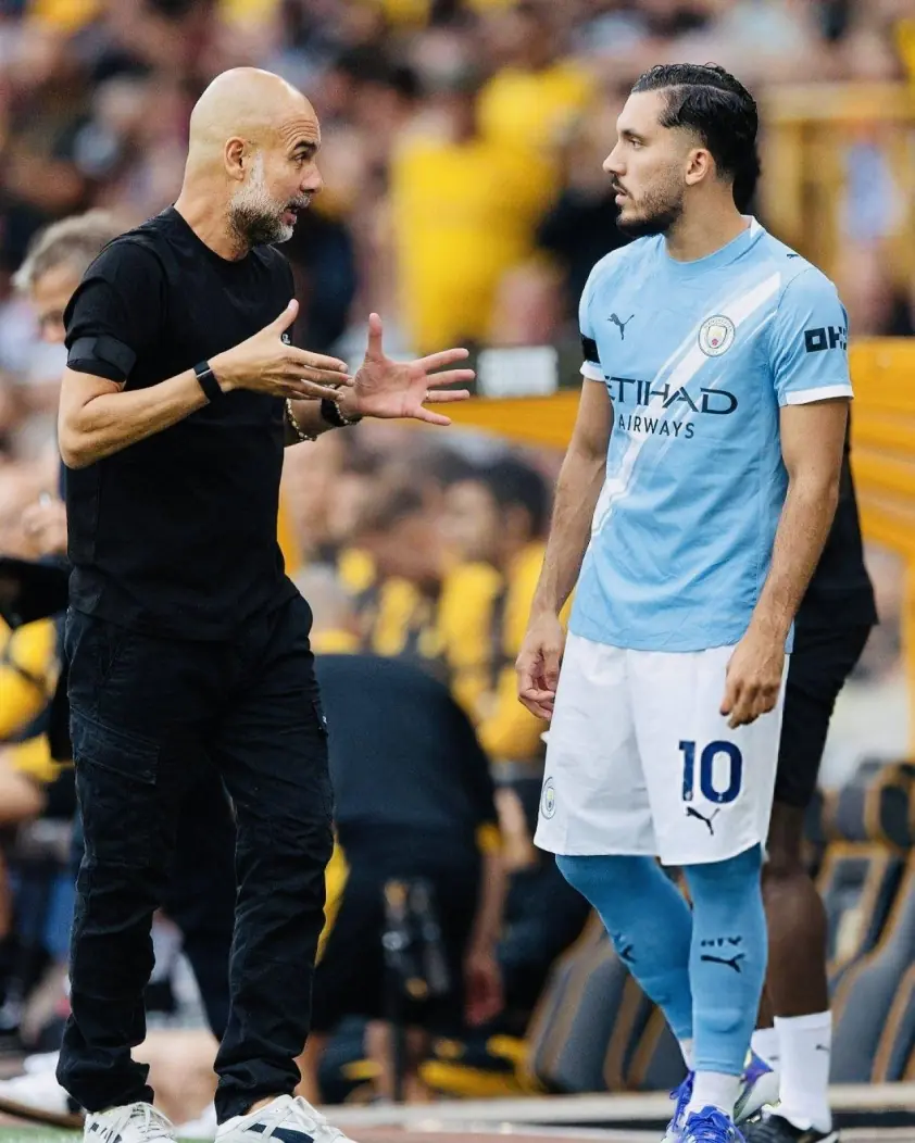 CĐV Man City “khan hiếm” cầu xin Pep ra bài độc đấu Liverpool