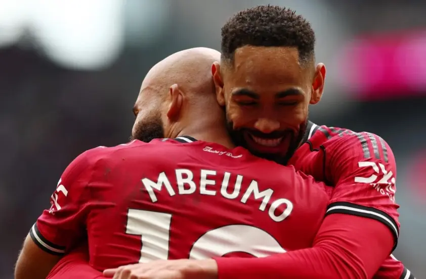 CĐV MU ngỡ ngàng trước kỷ lục đáng sợ của Mbeumo