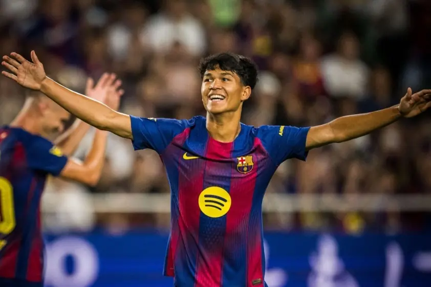 “Thần đồng Đông Nam Á được sao Barca khen ngợi “có một không hai””