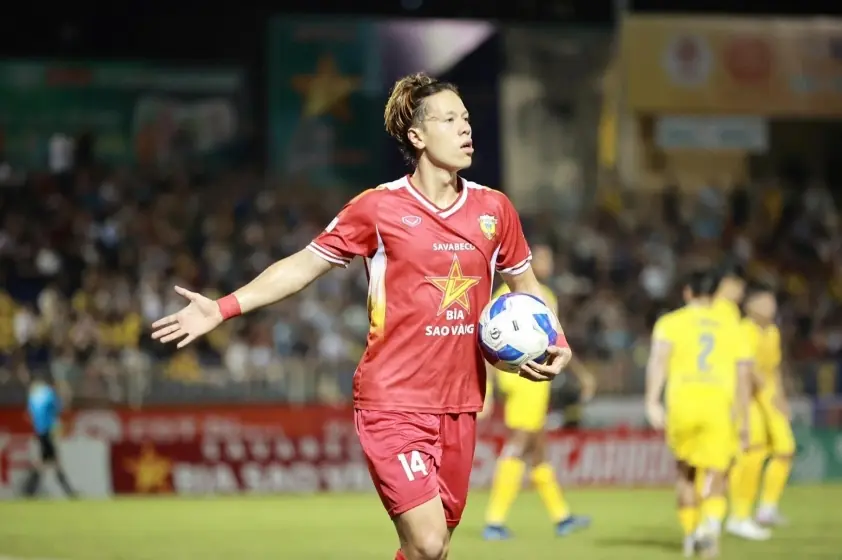 VAR vào cuộc, HAGL thất bại trước Hà Tĩnh