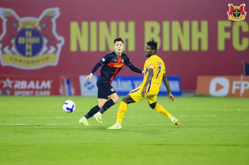 ‘Ninh Bình nhận tin không vui trước đại chiến với Công an TPHCM’