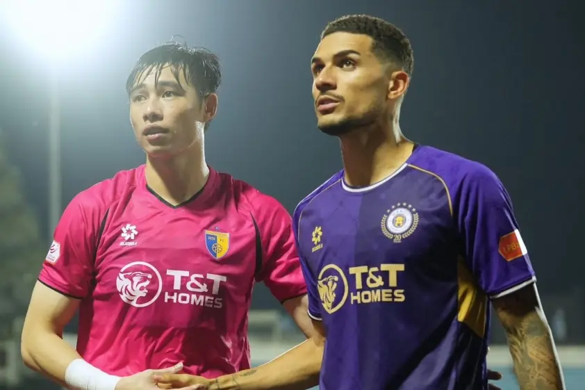 Hoàng Hên bất ngờ khi bị HLV Kim Sang Sik bỏ qua ở ĐT Việt Nam