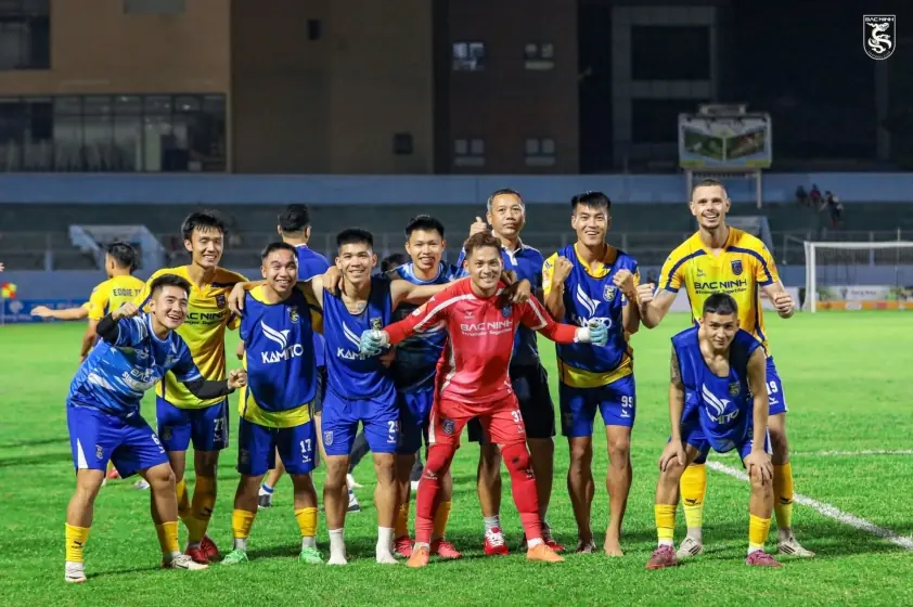 Đội của HLV Park Hang-seo tiến vào tứ kết Cúp Quốc gia