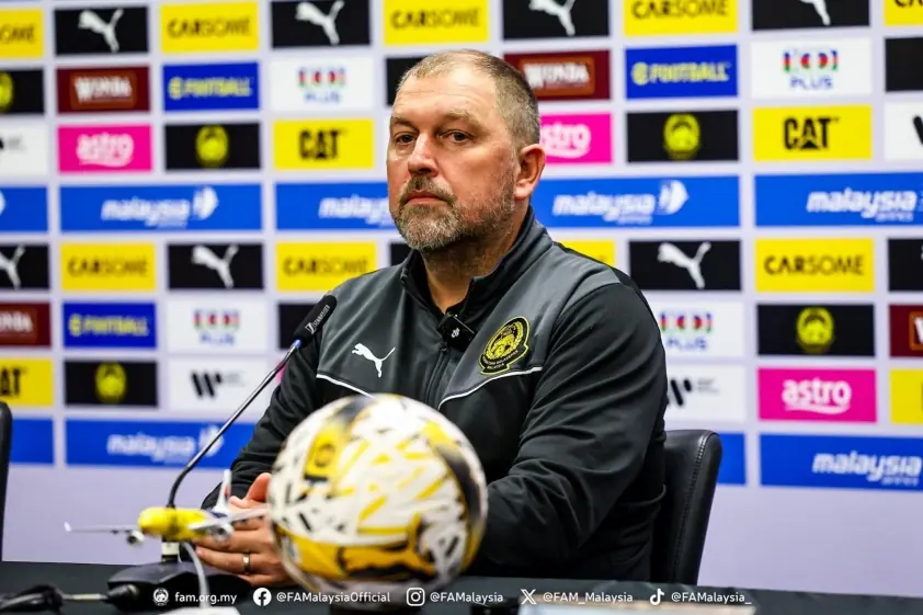 HLV Úc lên tiếng về việc chia tay ĐT Malaysia sau án phạt FIFA