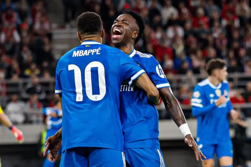 “Chung kết Champions League: Arsenal lên đỉnh, Liverpool lao dốc”