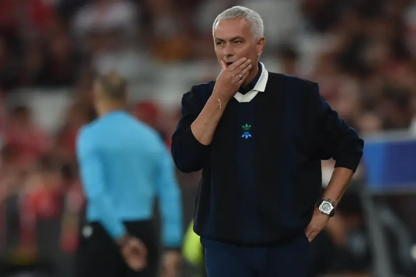 “Jose Mourinho: Đã đến lúc nghỉ hưu rồi!”