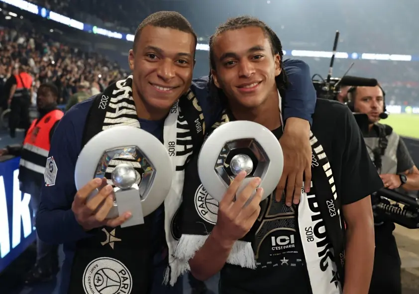 “Mbappe có thể khoác áo đội tuyển châu Phi trong tương lai?”
