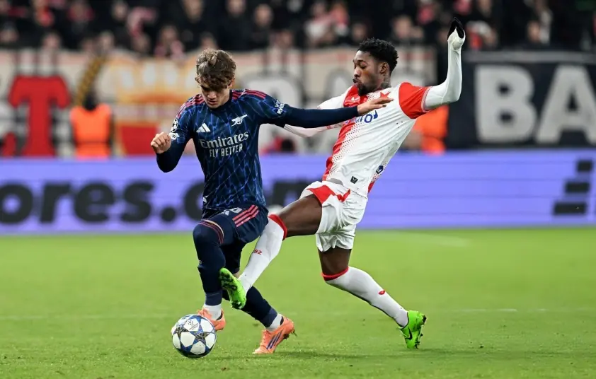 Thần đồng Arsenal lập kỷ lục chưa từng có tại Champions League