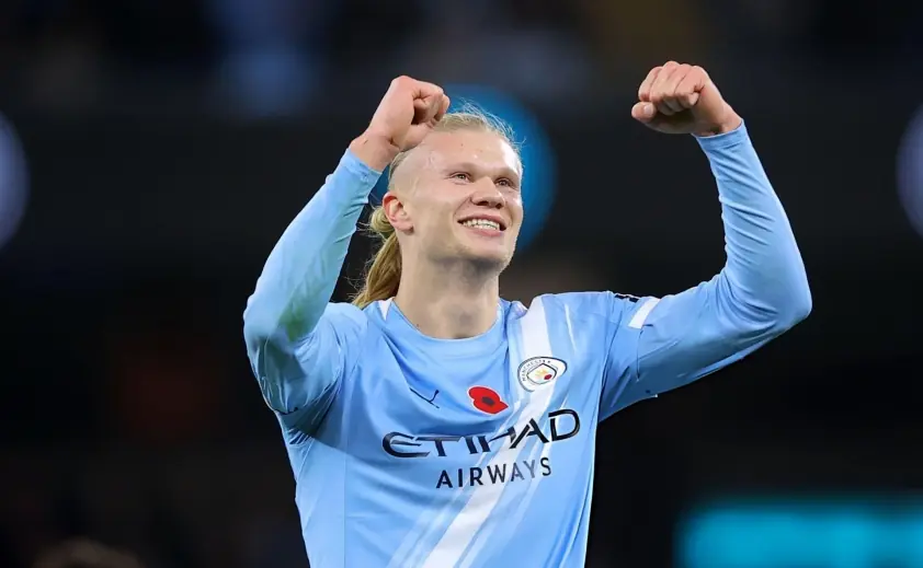 Haaland bất ngờ bình luận về Ronaldo và Messi